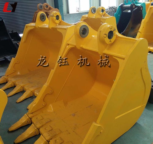 挖掘機挖斗的精密搭檔 加工定制新款樹根挖斗與油缸的協(xié)同效能